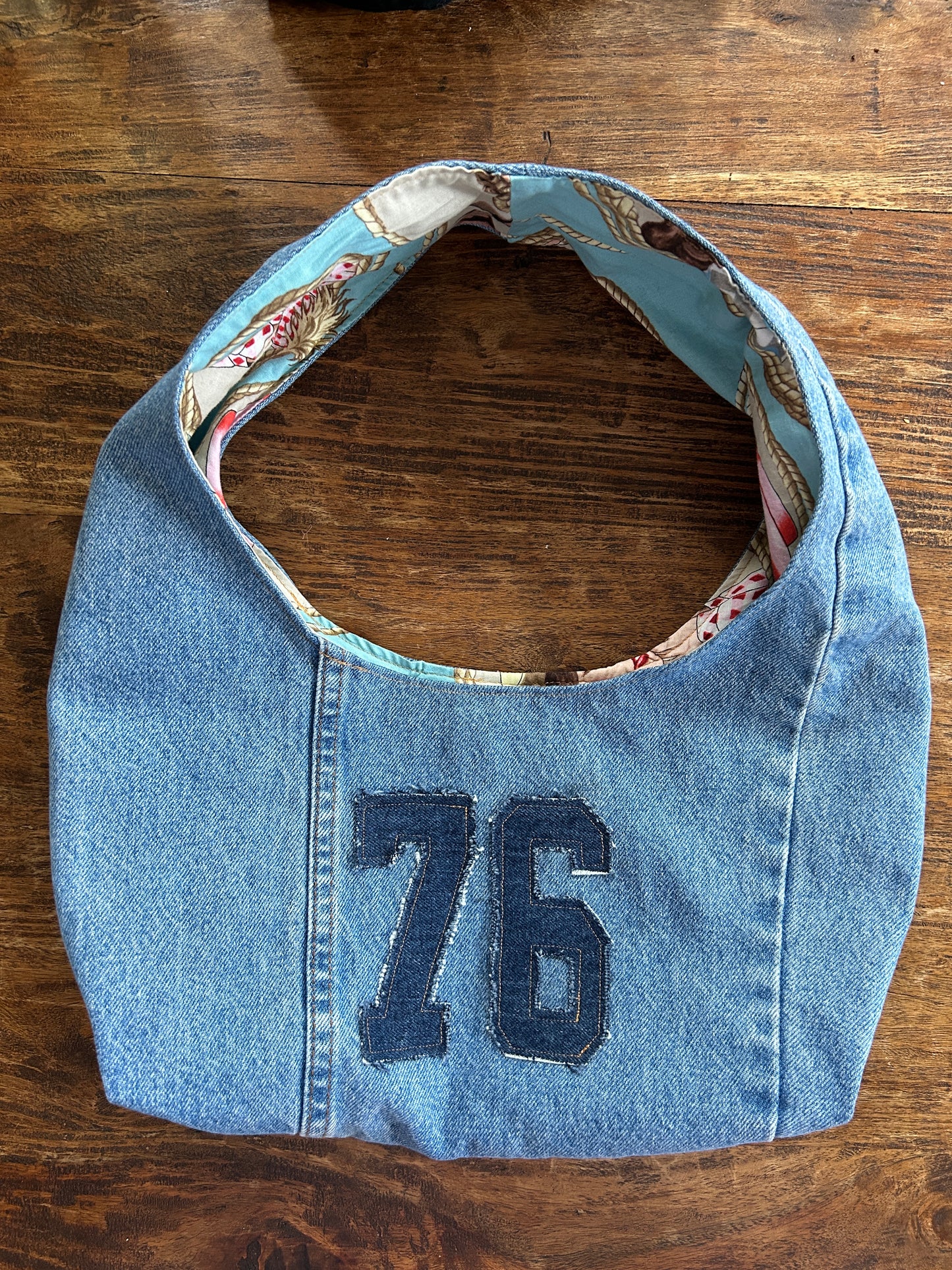 Slouchy - Isabella