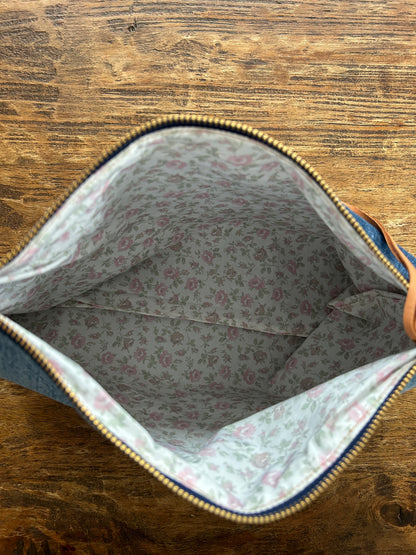 Legacy Clutch Bag - Violet